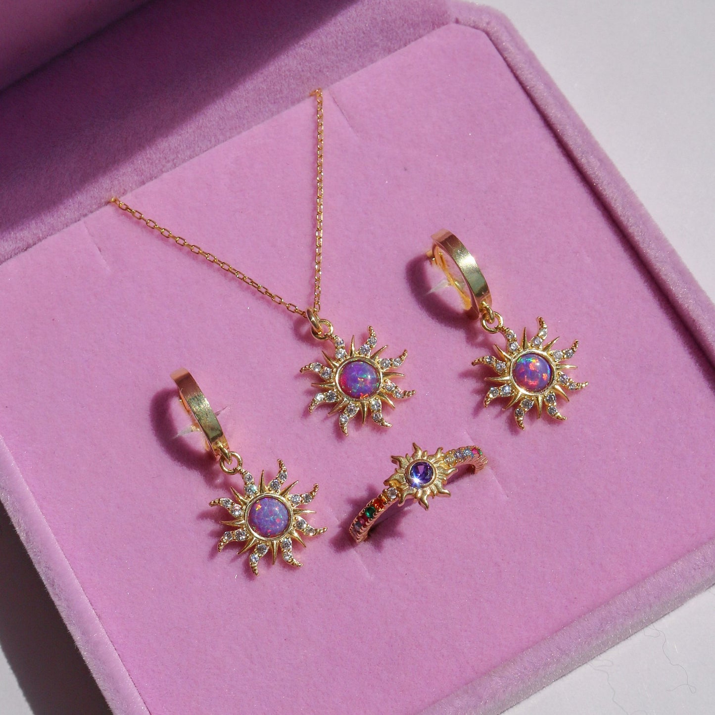 Barbie Opal Opal Pendant Necklace