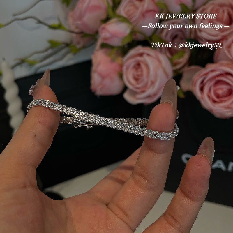 سوار الأذن القمح