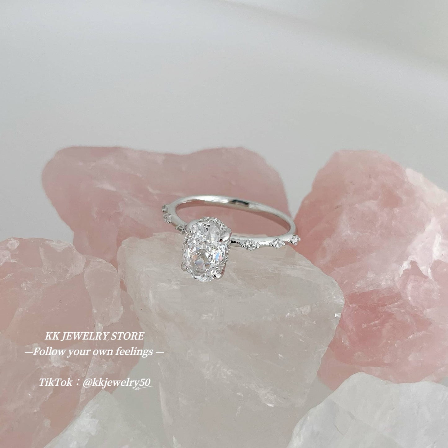 S925 Sterling Silver Oval 6 * 9 Ice Flower Cut High Carbon Diamond Ring