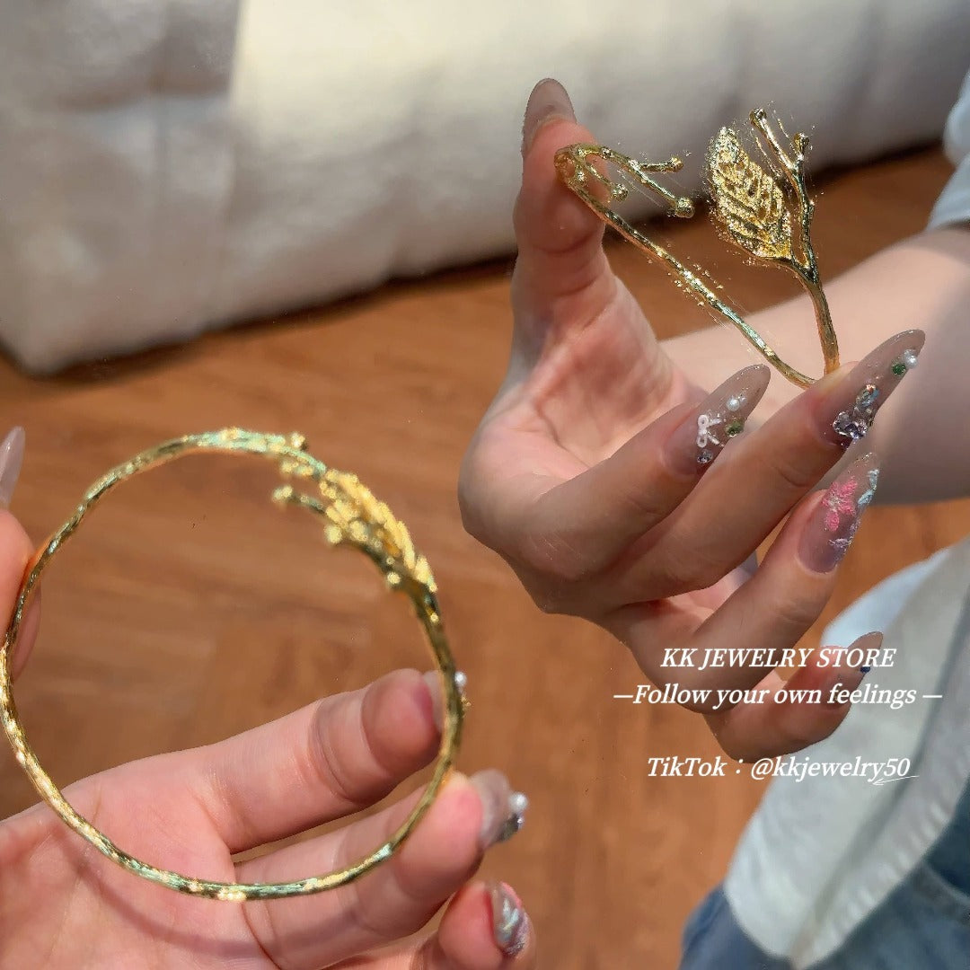Leaf branch opening bracelet