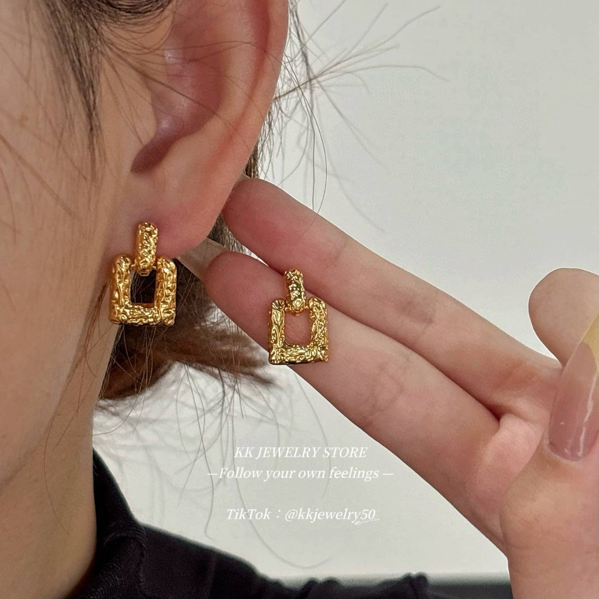 Brass hollow box texture stud earrings