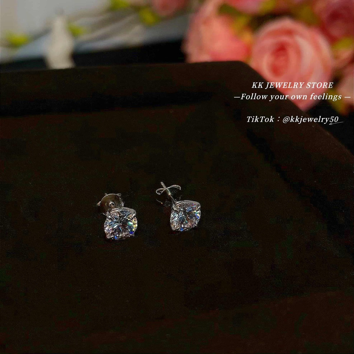 S925 Silver Classic 8mm Round Minimalist High Carbon Diamond Stud Earrings