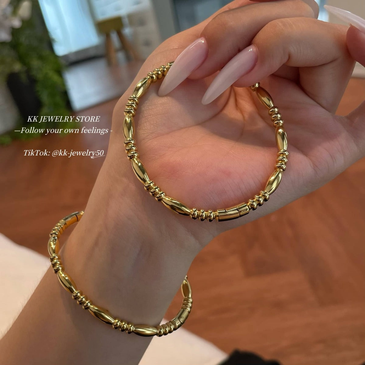 Buckle bracelet like bracelet