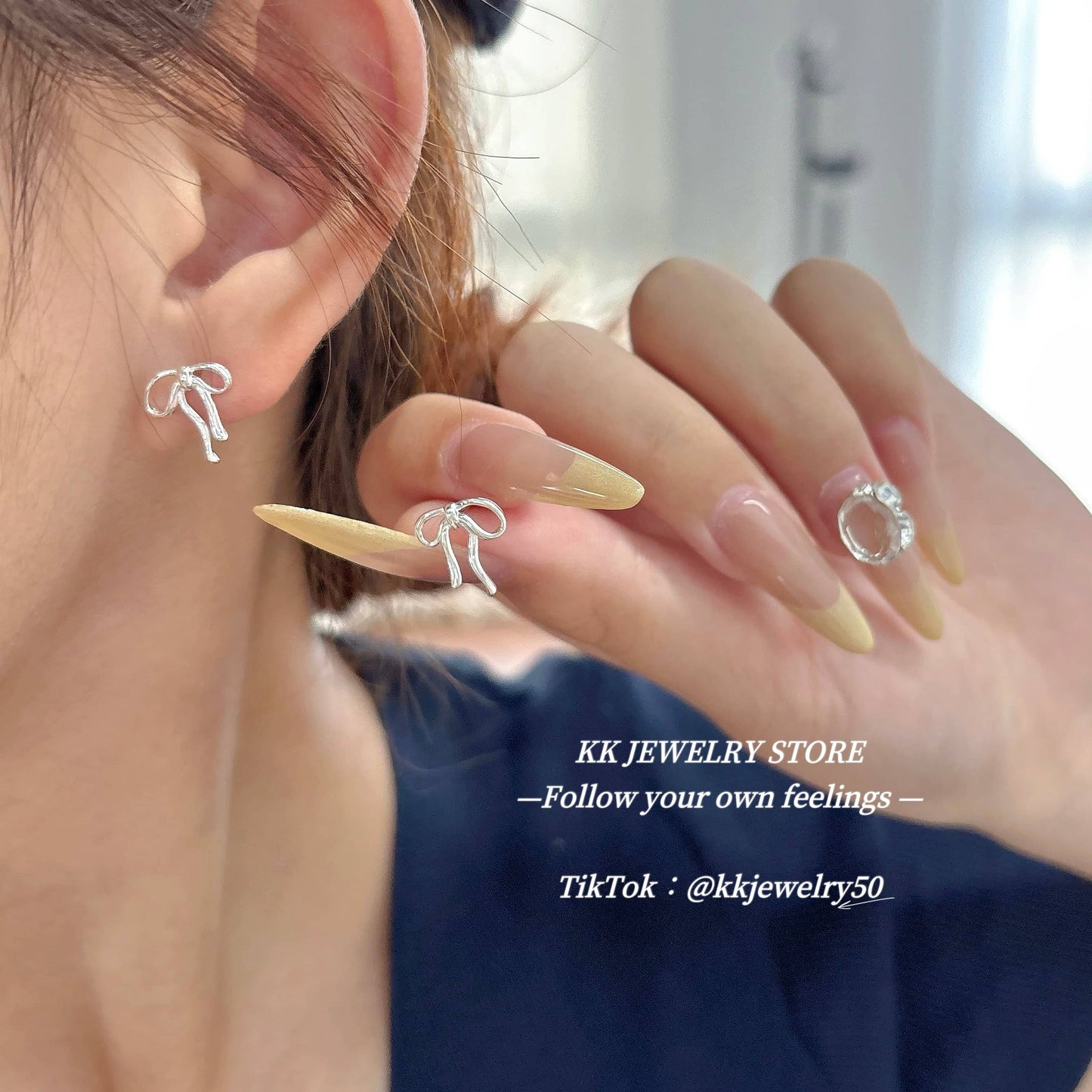 S925 Sterling Silver Ribbon Bow Stud Earrings