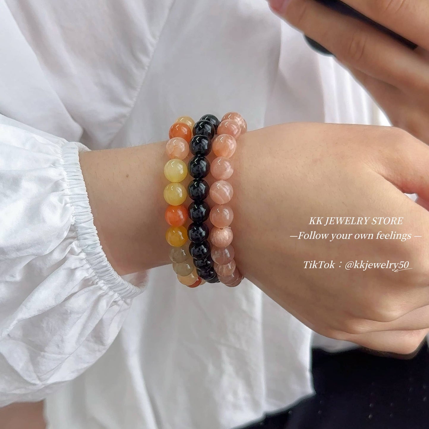 Natural stone colored beaded bracelet.