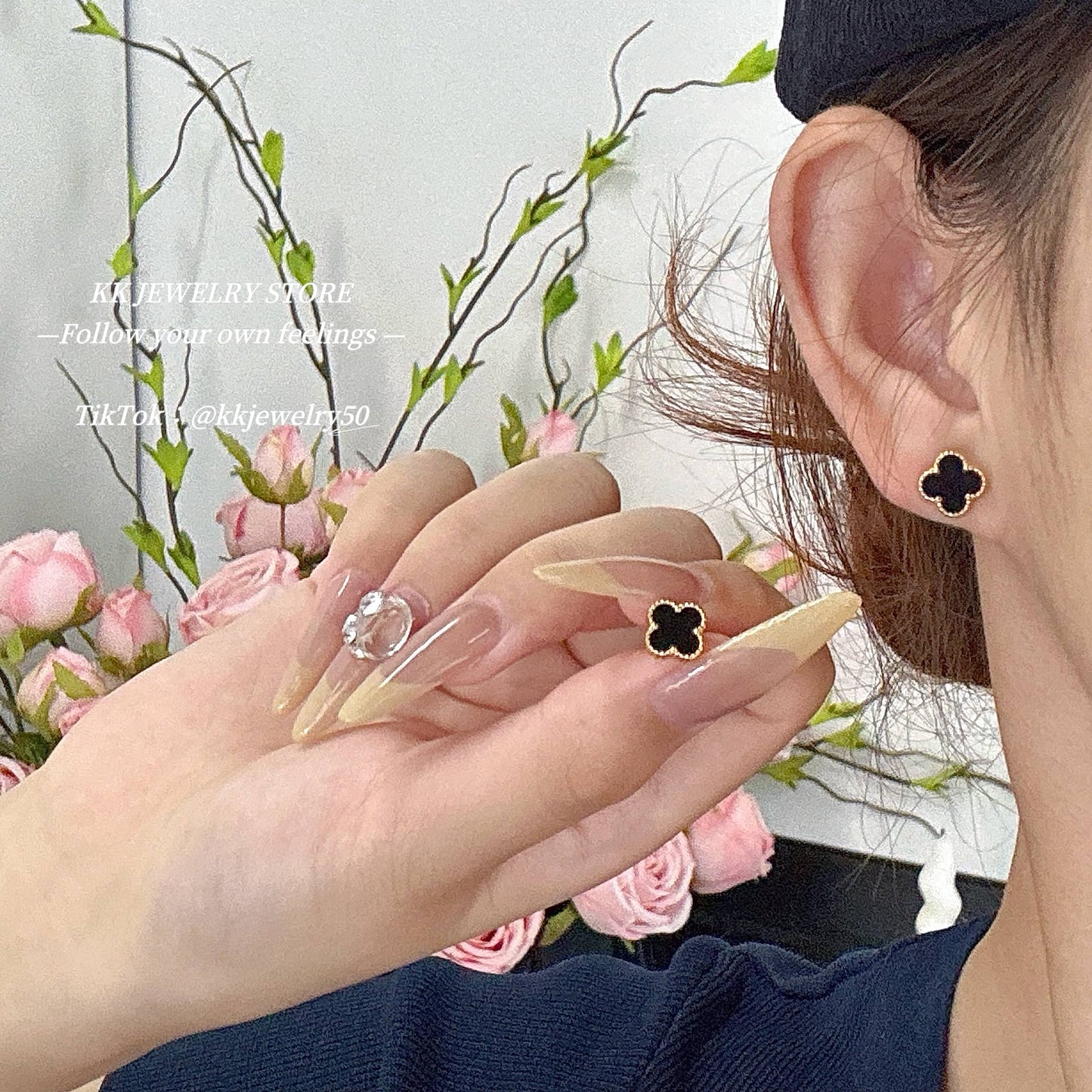 Fritillary four-leaf clover stud earrings