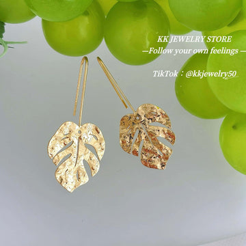 Leaf earrings