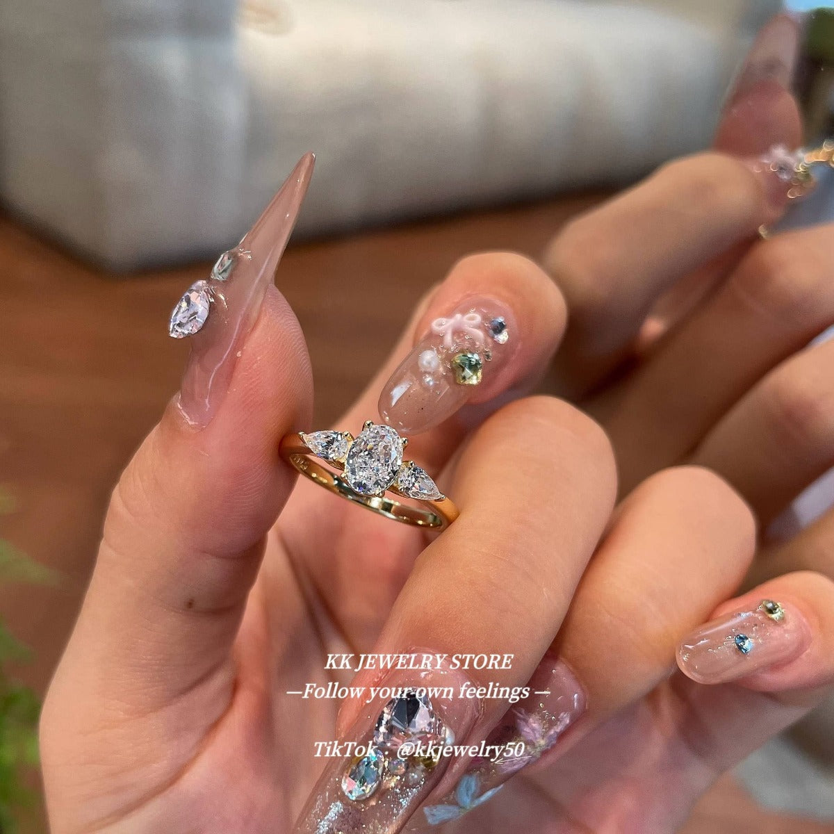 Small sparkling~ S925 sterling silver three main stone bright ring