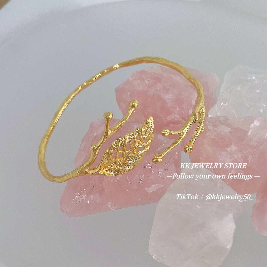 Leaf branch opening bracelet