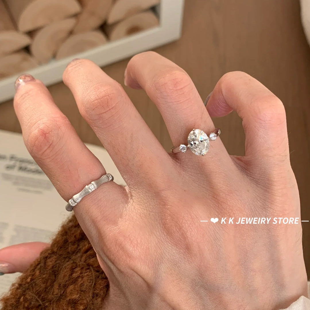925 Silver 7×9mm Oval High Carbon White Diamond Ring
