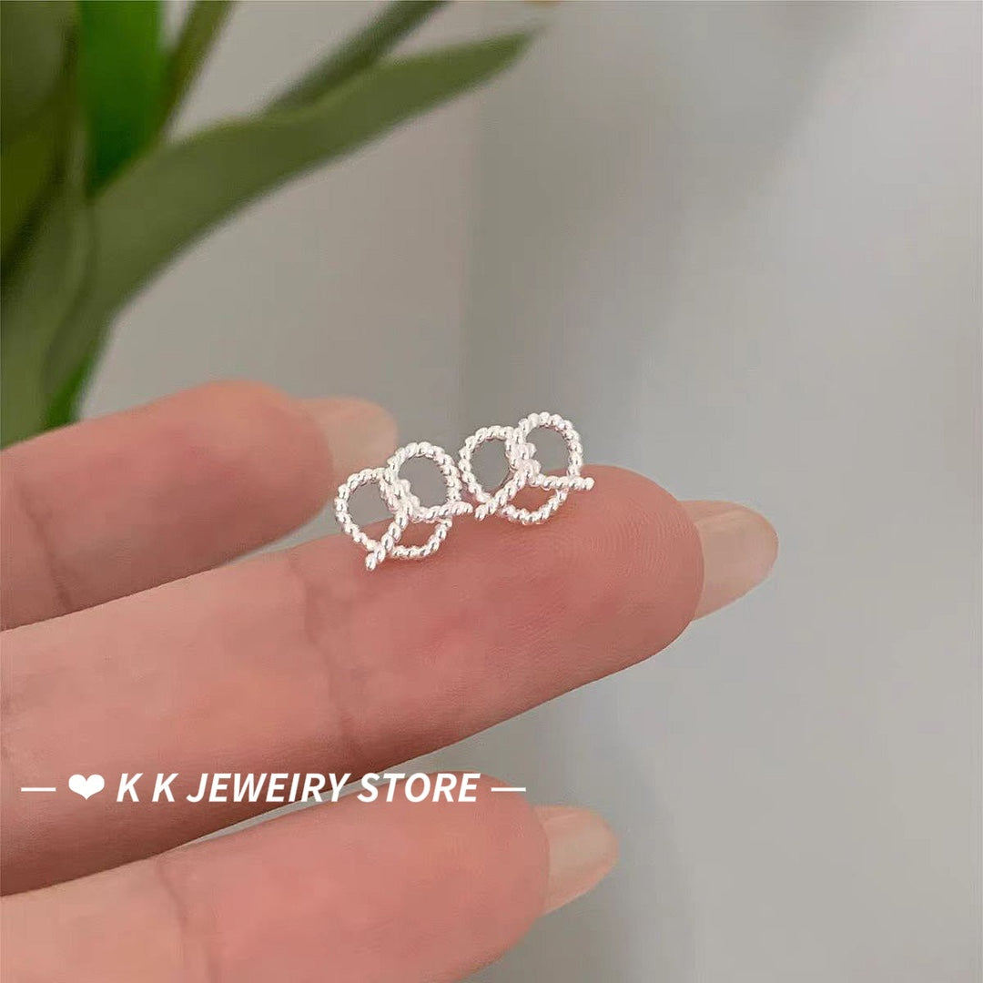 925 Silver Hollow-Out Bread Stud Earrings