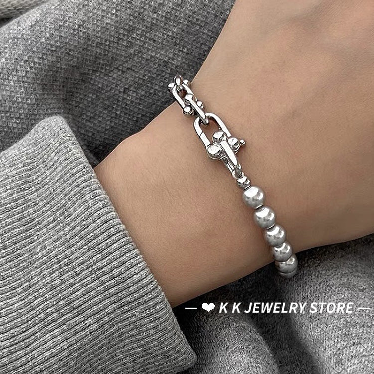 Artificial Pearl Horse-patterned Horseshoe Clasp Bracelet