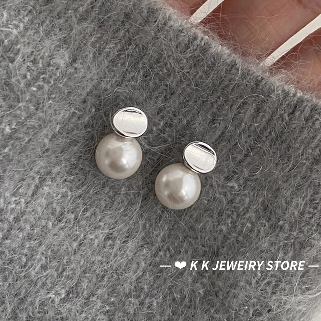 925 silver curved faux pearl stud earrings